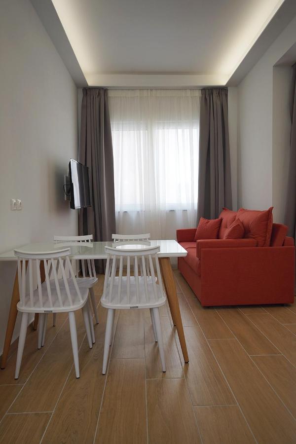 Tip - Top Suites Афины Экстерьер фото