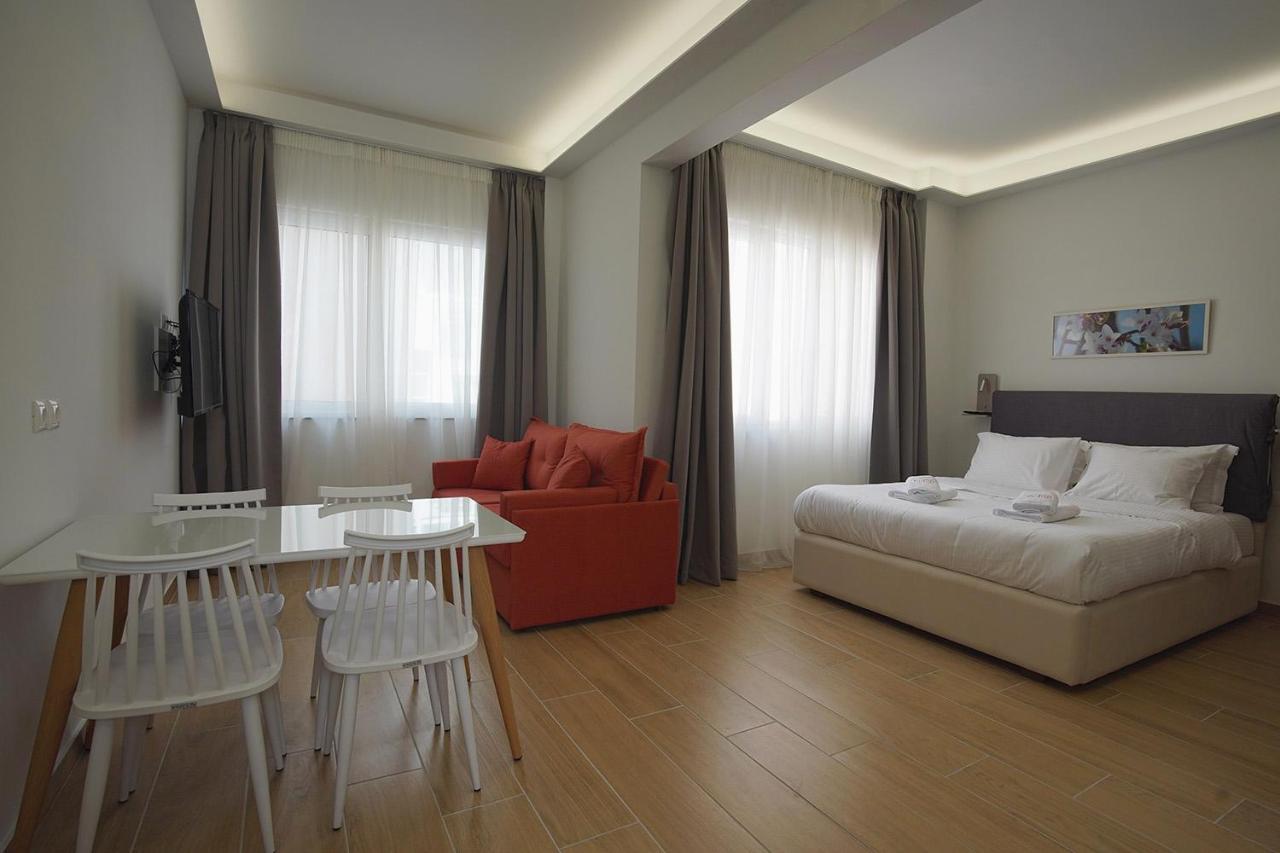 Tip - Top Suites Афины Экстерьер фото