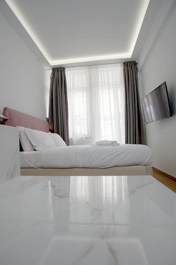 Tip - Top Suites Афины Экстерьер фото