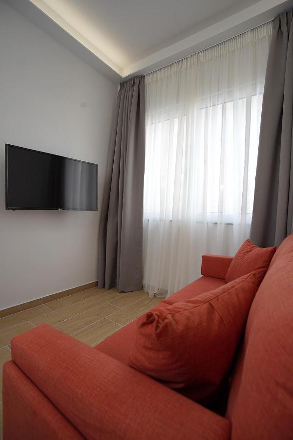 Tip - Top Suites Афины Экстерьер фото