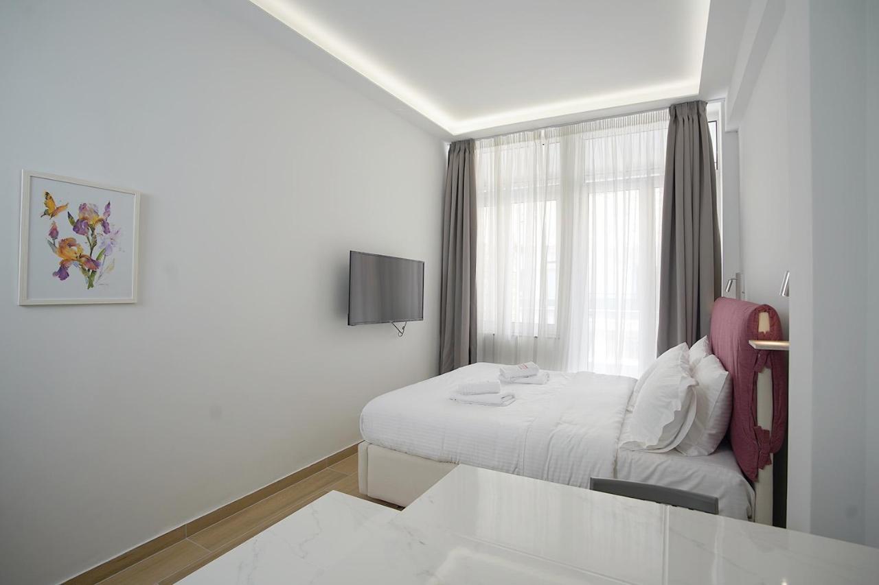 Tip - Top Suites Афины Экстерьер фото