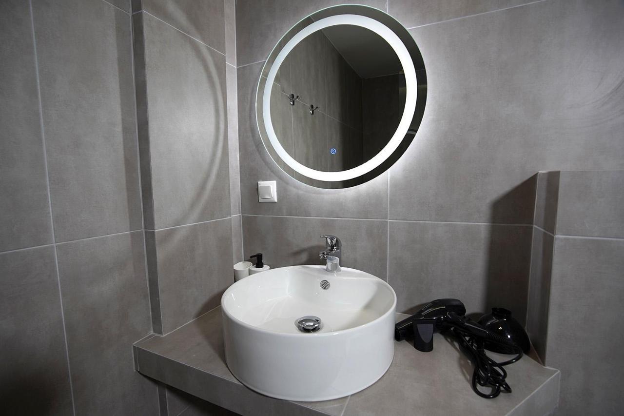 Tip - Top Suites Афины Экстерьер фото